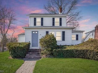 237 Ridgedale Ave, Florham Park, NJ 07932