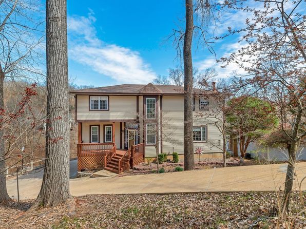 956 Long Bow Dr, Marthasville, MO 63357