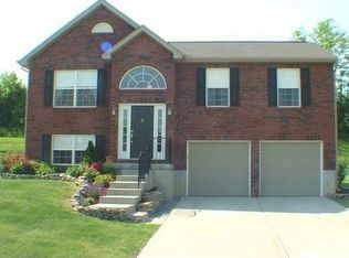 1958 Blue Heron Point, Hebron, KY 41048
