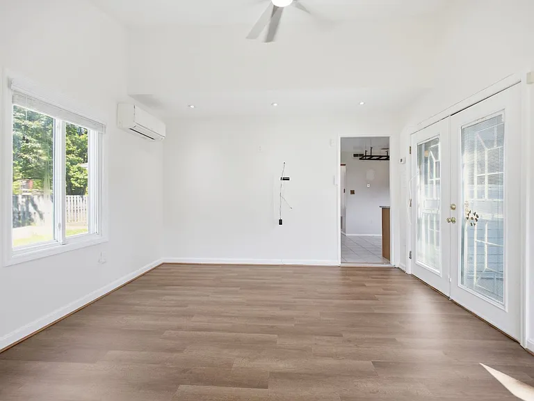 10805 Southall Dr — Photo 14