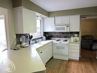 5th image of 1359 Woodbridge Ln