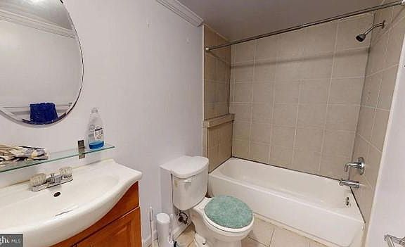2nd image of 1736 N Gratz St #6