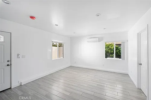 2926 Fairmount Ave #1/4 Photo 1 2926 Fairmount Ave #1/4 Photo 1
