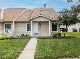 422 Colleen Dr, O'Fallon, IL 62269