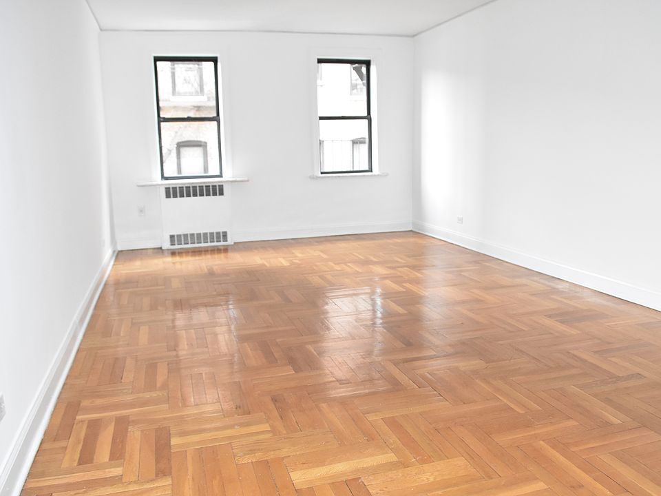 1st image of 205 Pinehurst Ave APT 1J