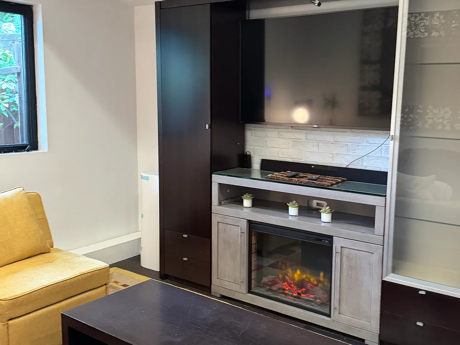 1 bed, 1.5 bath, 2702 sqft, $2,700 — Photo 3
