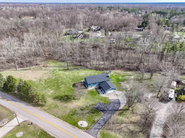 5706 Popp Rd, Fort Wayne, IN 46845