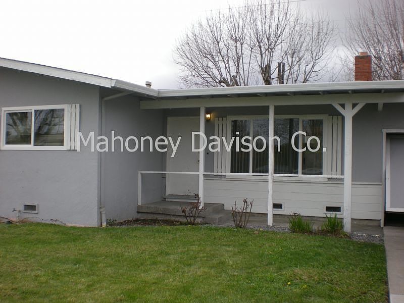 1st image of 1445 E Madison St