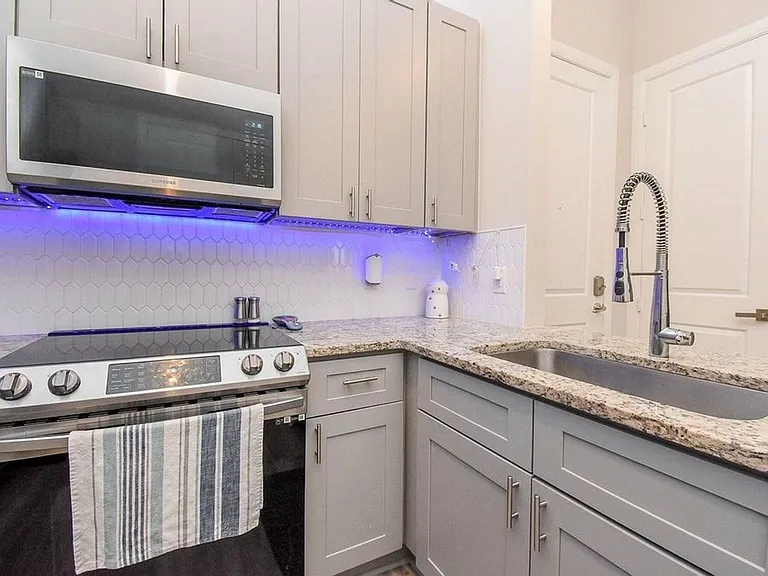 300 Saint Joseph Pkwy #421 — Photo 5