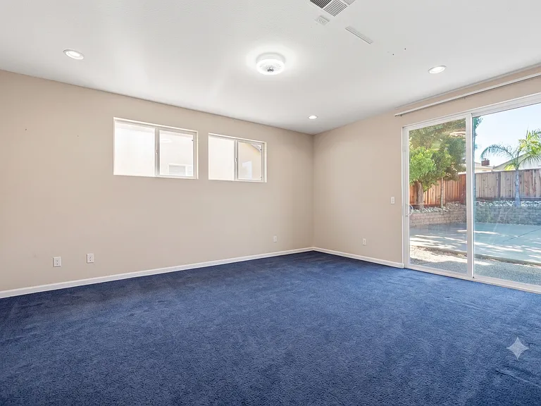 4501 Thoroughbred Ct — Photo 17