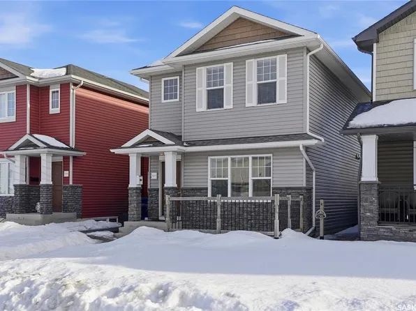 127 Tweed LANE, Saskatoon, SK S7V 0K1