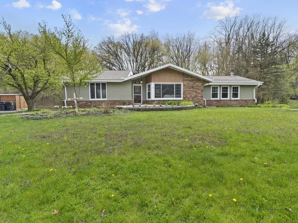 611 Mount Snowdon ROAD, Wales, WI 53183