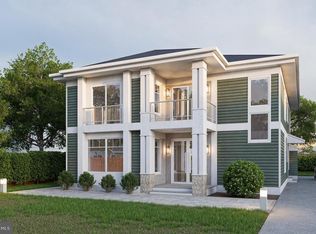 132 N Early St, Alexandria, VA 22304