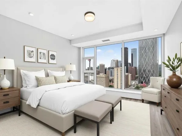 530 W 3rd St SE #2202, Calgary, AB T2G 1B6