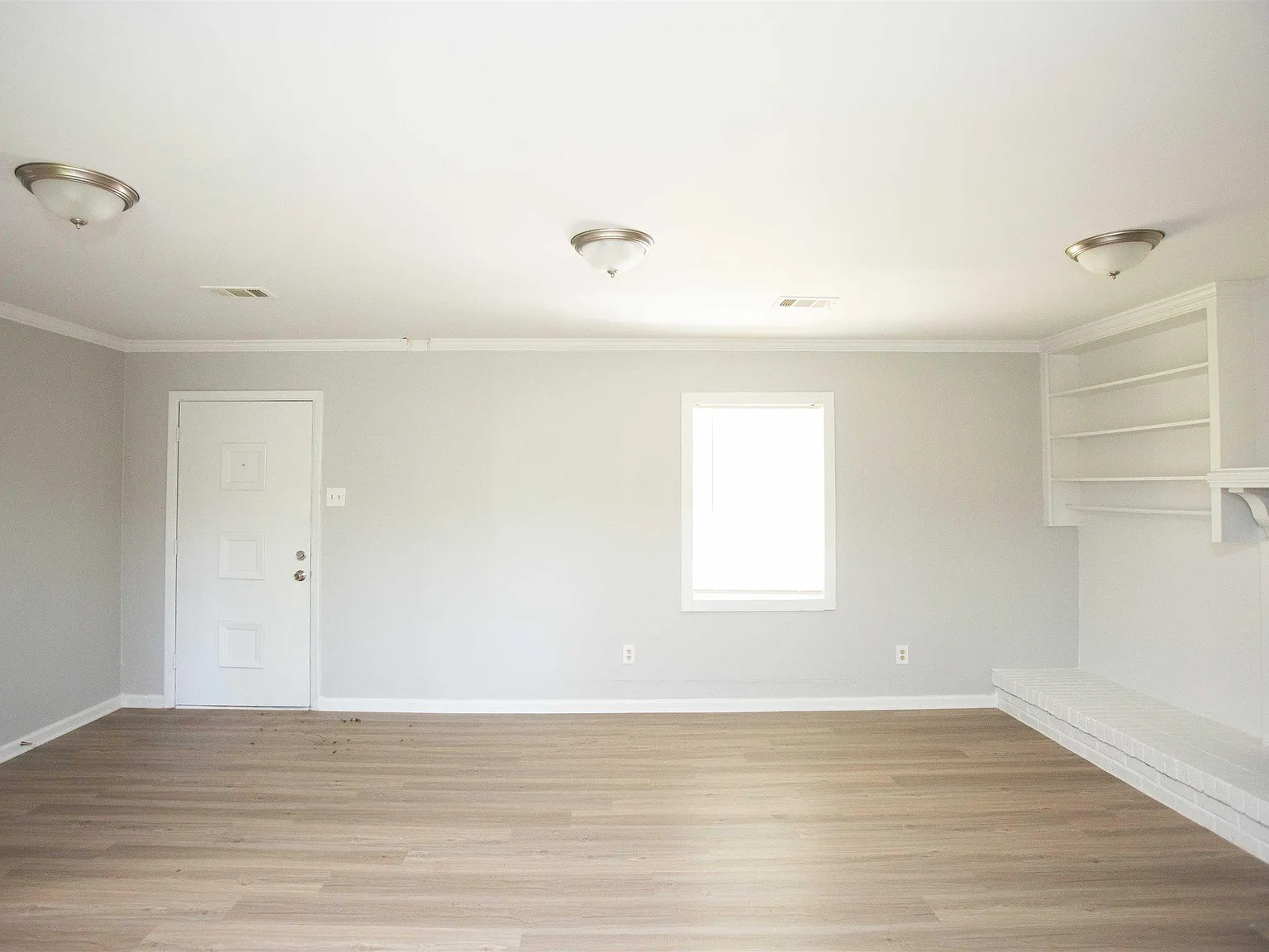 4 bed, 2.0 bath, 1750 sqft, $1,475 — Photo 3