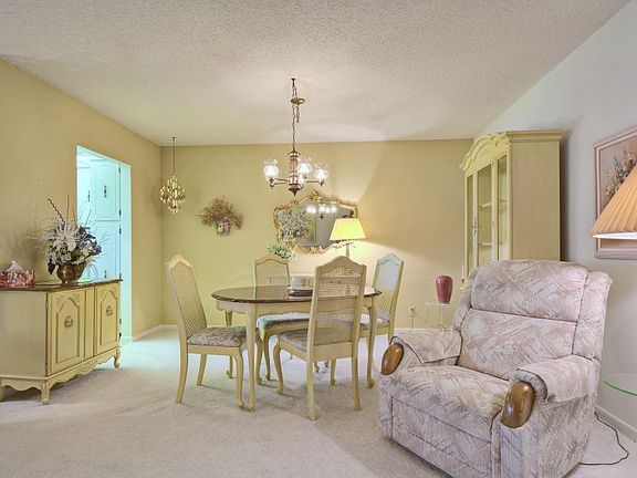 3rd image of 5121 Lakefront Blvd APT C