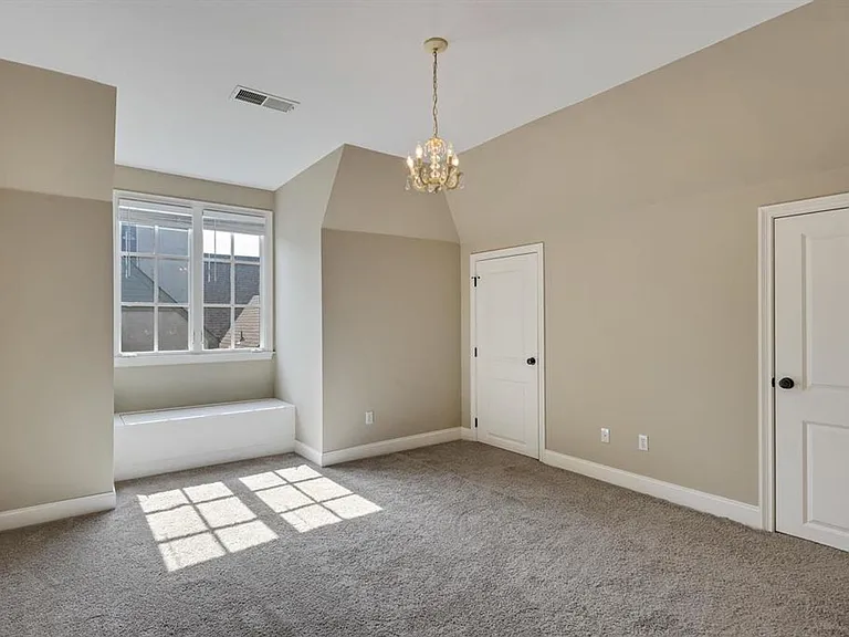 6597 Heronswood Cv — Photo 21