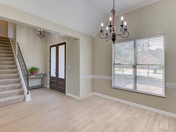 3rd image of 175 Running Brook Ln