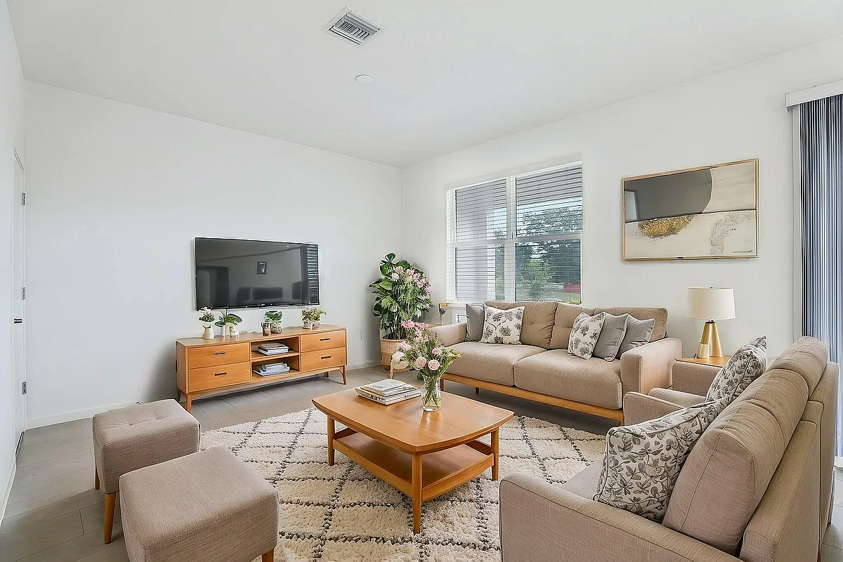 76-web-or-mls-2626 Ham Brown Rd 4665-3004-031 virtually staged - Alexander Park