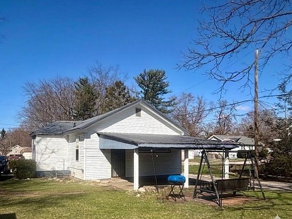5th image of 518 Earl Ct