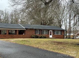 7437 George Hildebran Rd, Hickory, NC 28602