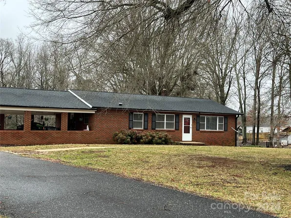 7437 George Hildebran Rd, Hickory, NC 28602