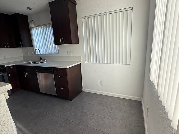 3rd image of 2255 29th St APT 1