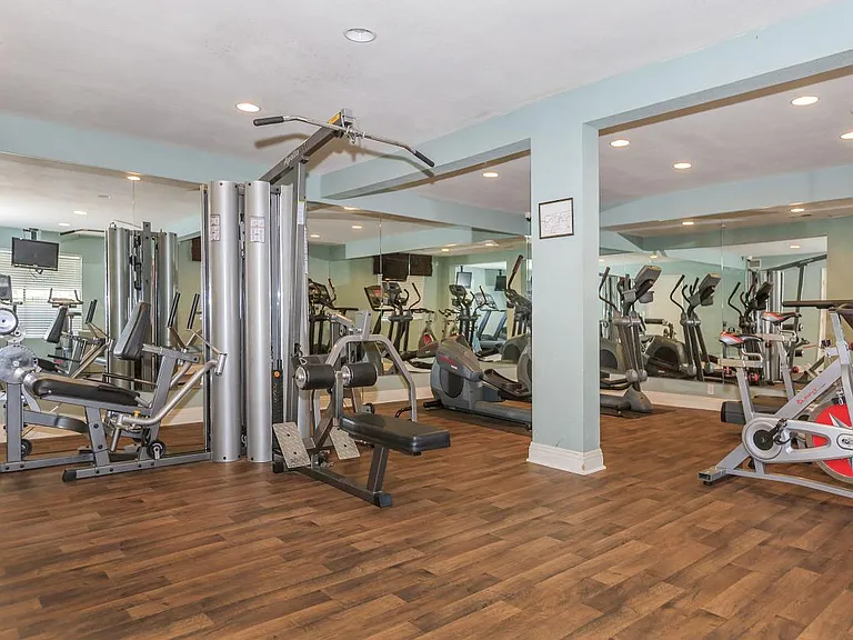 STATE-OF-THE-ART FITNESS CENTER