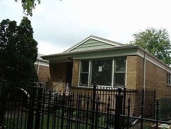 1st image of 4512 S Laporte Ave
