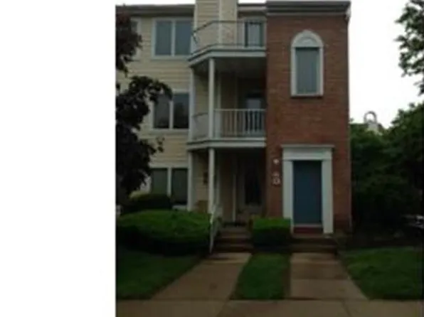 60 Natalie Ct, Levittown, PA 19057