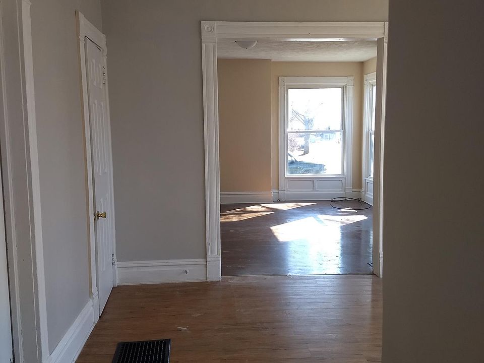 1st image of 1025 Douglas St NW #1