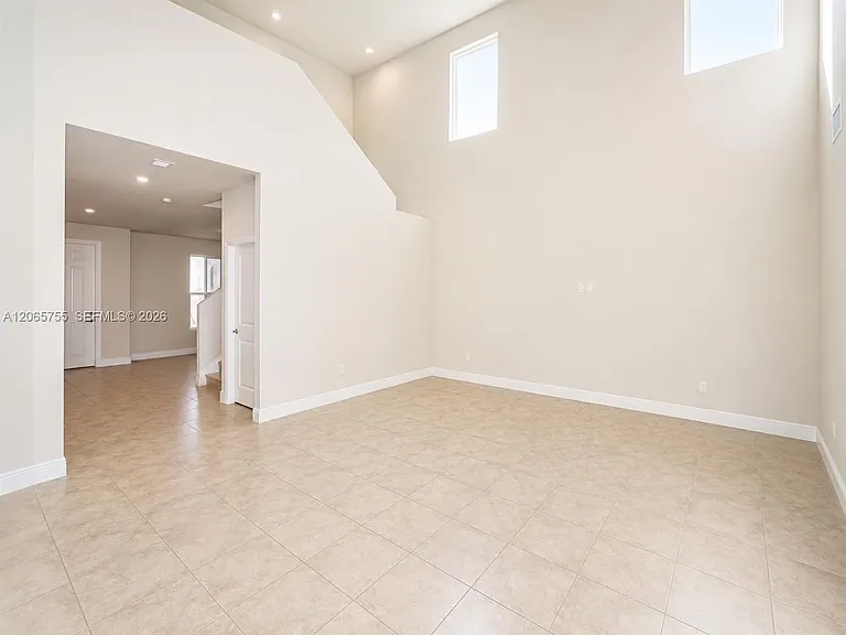 10976 SW Tessili Way — Photo 5