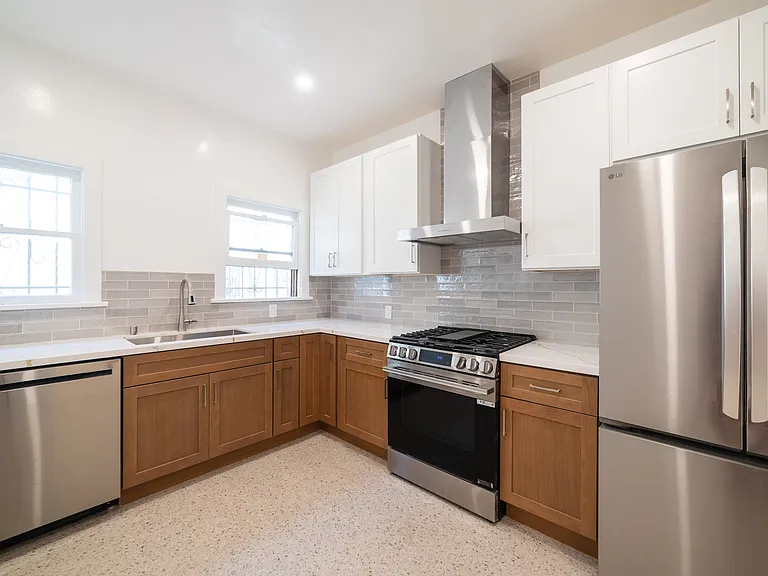 242 S Sycamore Ave #1/2 — Photo 9