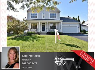 2868 Camden Dr, West Chicago, IL