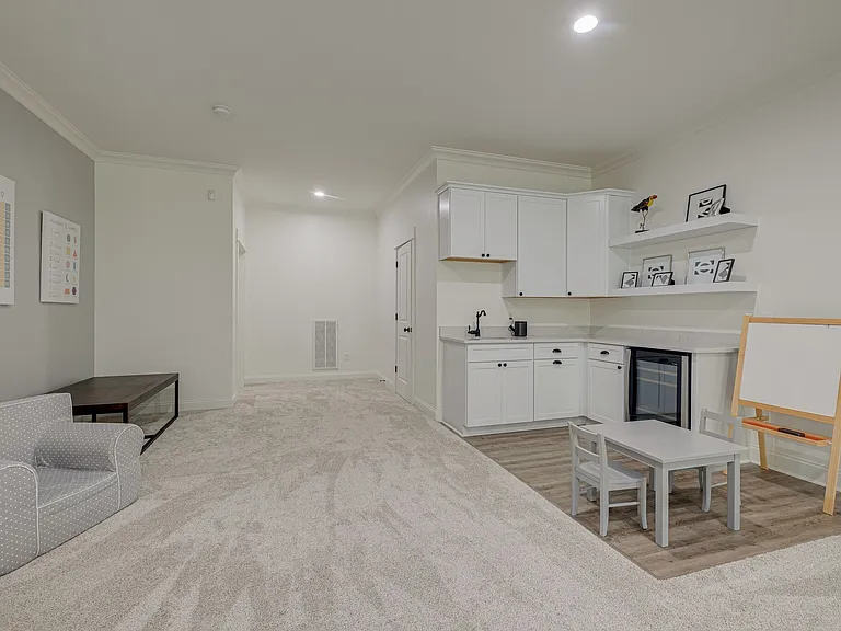 8231 Glover Dr — Photo 22