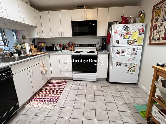 5th image of 175 Beacon St #303T
