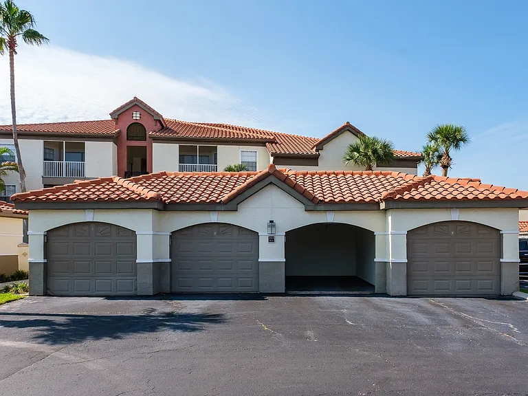 The Landings at Boot Ranch | Palm Harbor FL | Building Exterior
