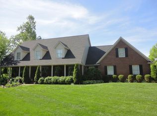 6088 Pfafflin Lake Blvd, Newburgh, IN