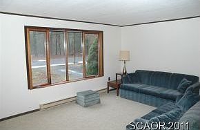 5th image of 46 Lakewood Dr