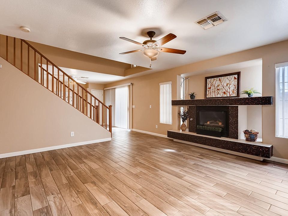 17606 N 17th Place Unit 1024-large-005-4