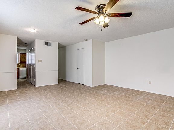 3rd image of 2329 Miguel Ln