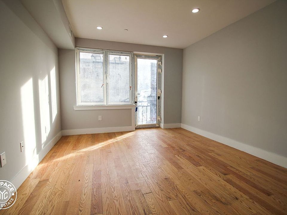 1st image of 271 Clifton Pl #A2
