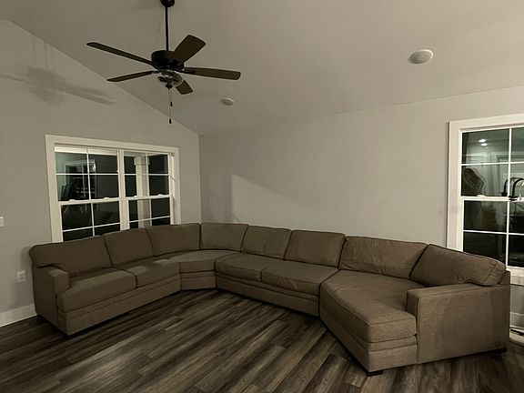 3rd image of 1807 Faith Ave
