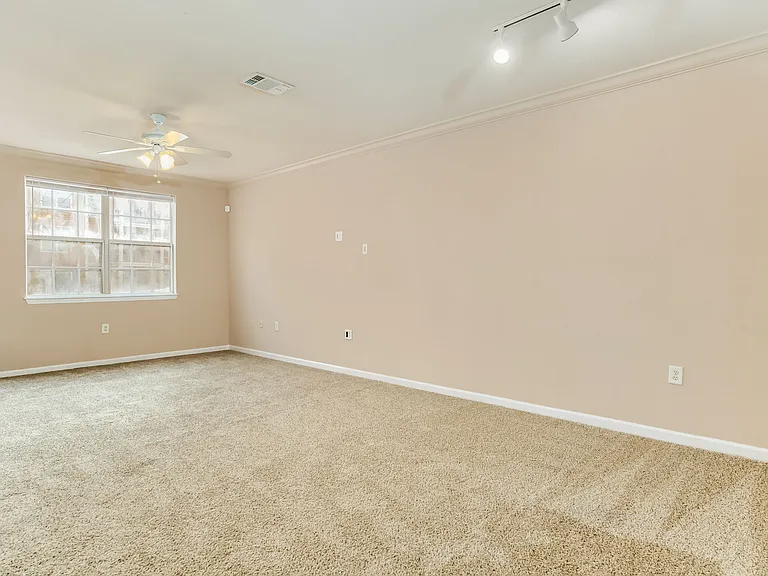 7095 N Blue Angel Pkwy — Photo 24