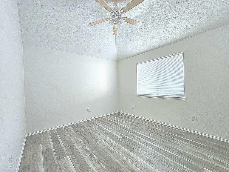 3917 Rushden Ct — Photo 11