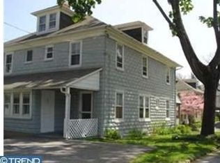 102 Owens Ln, Wayne, PA 19087