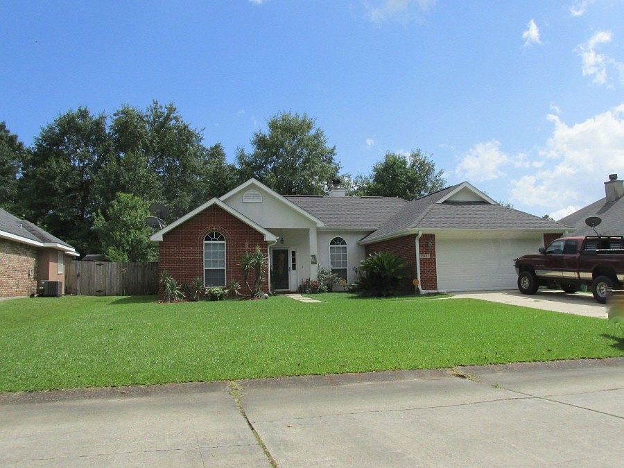 1st image of 15131 Barbara Dr
