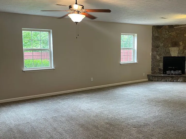 20454 Lynwood Rd — Photo 38