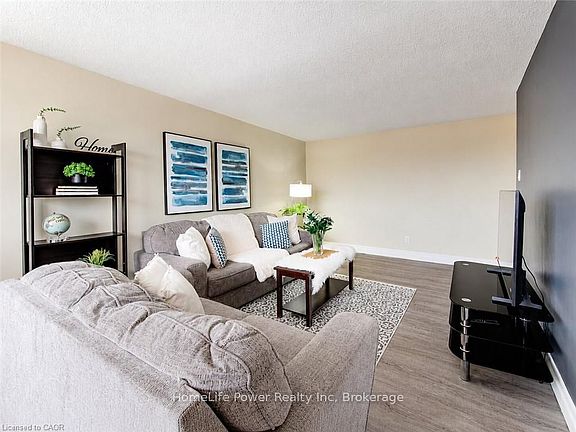 4th image of 4 Avalon Pl #303