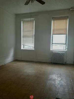 Rented by Wave Real Estate Group | media 13